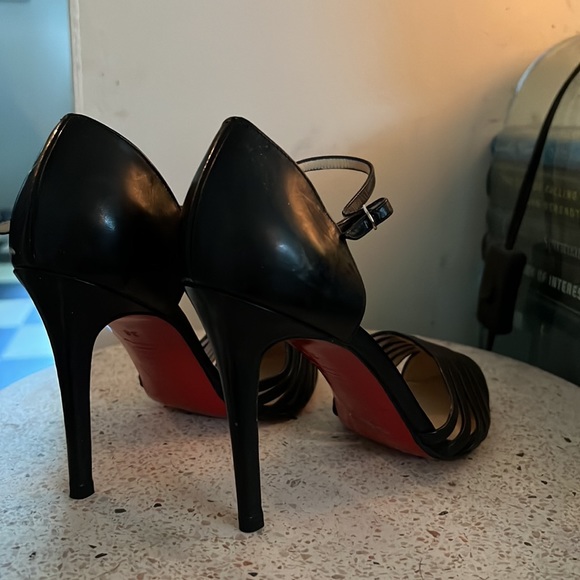 Christian Louboutin high heel shoe size 6 - Picture 3 of 5